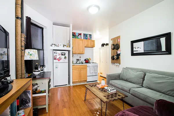 Rented by Compass | media 12