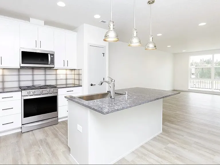 2426 W Centennial Pl — Photo 1