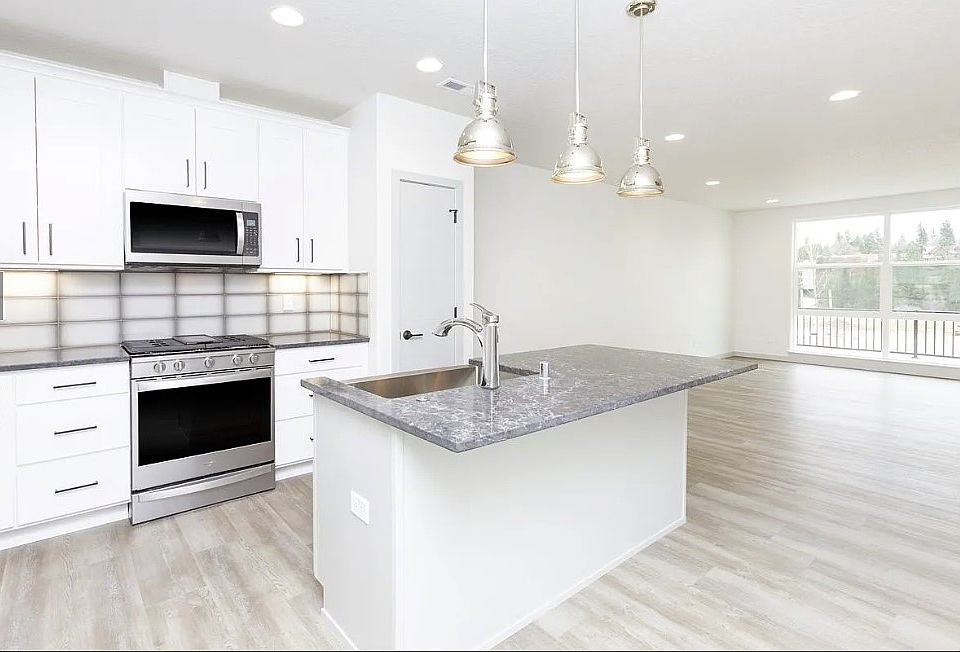 1st image of 2426 W Centennial Pl