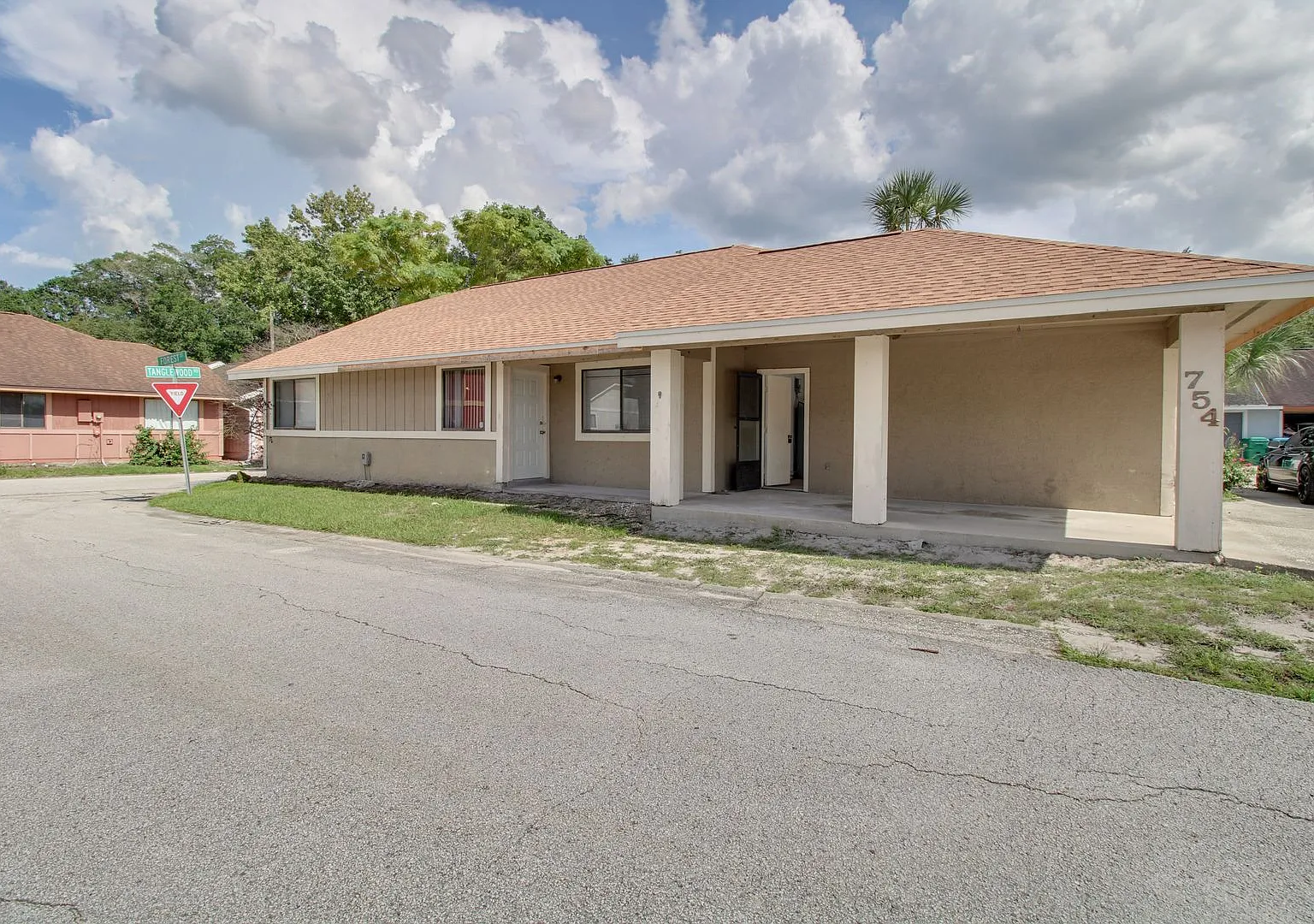 754 Forest St, Winter Springs, FL 32708 — Photo 1
