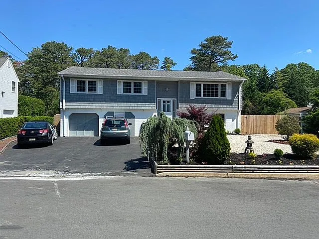 515 Driscol Dr photo 1