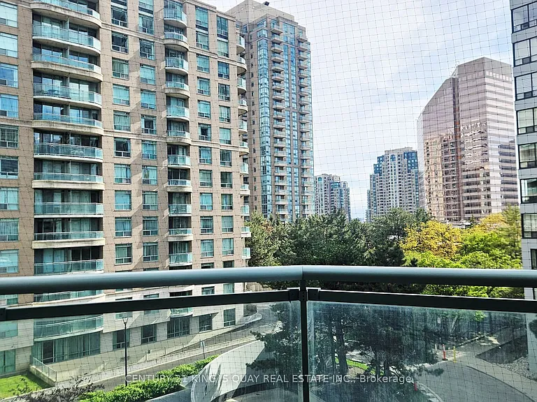 28 Pemberton Ave #500 — Photo 19