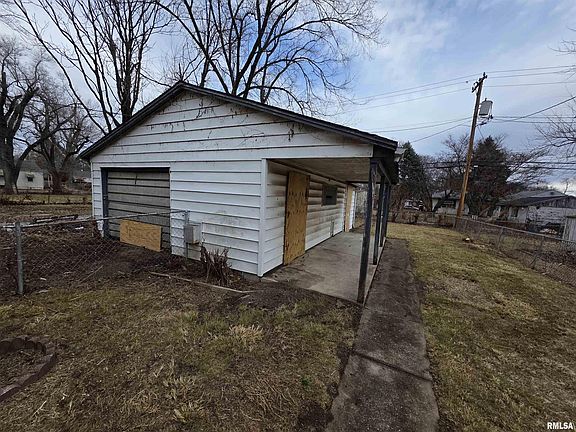 4th image of 2212 S 14th St