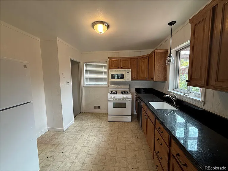 10478 Pearl Way — Photo 14