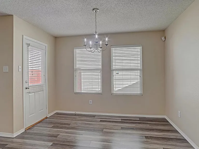 9929 George Washington Dr — Photo 14