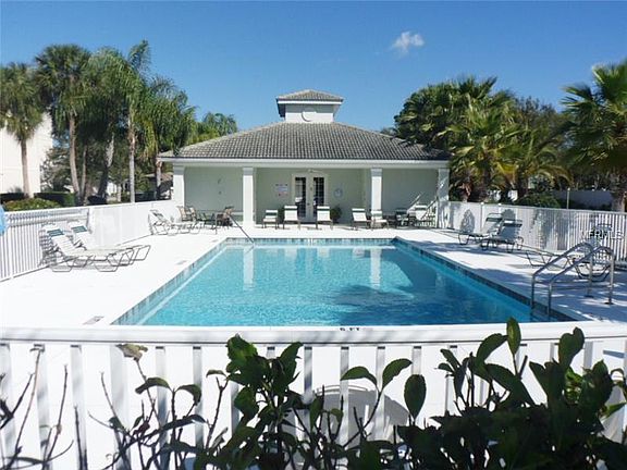 3rd image of 500 Gardens Edge Dr #534