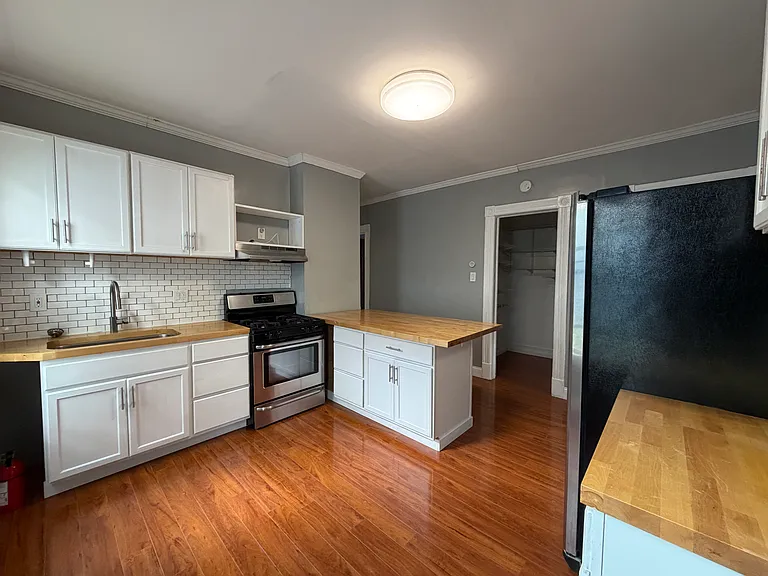 1182-1184 Glenwood Blvd #2 — Photo 8