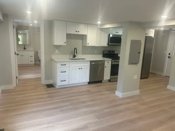 (undisclosed Address), Leominster, MA 01453