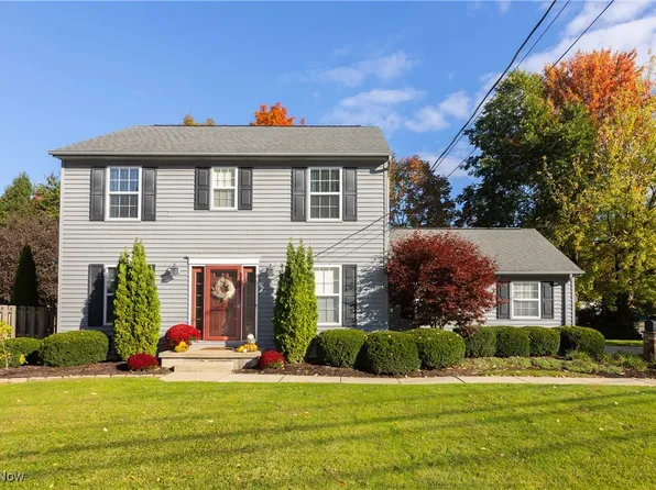 22626 Mastick Rd, Fairview Park, OH 44126