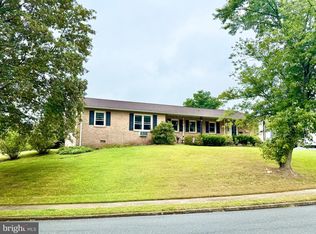 320-322 Griffith Dr S, Douglassville, PA 19518