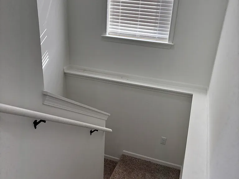 140 Sunset Cv — Photo 10