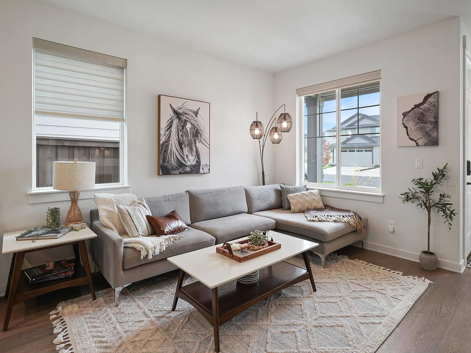 3 bed, 2.5 bath, 1450 sqft, $3,200 — Photo 4