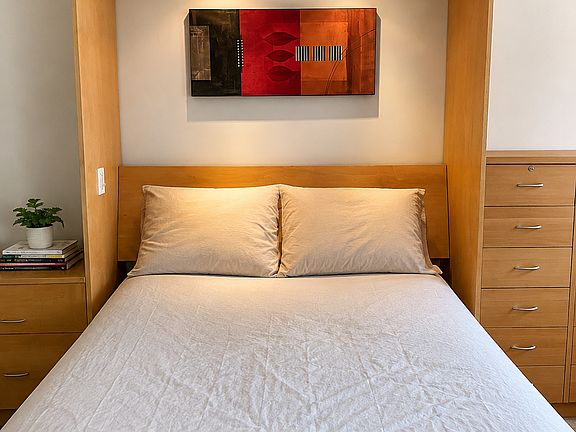 5th image of 428 W 44th St APT 2F