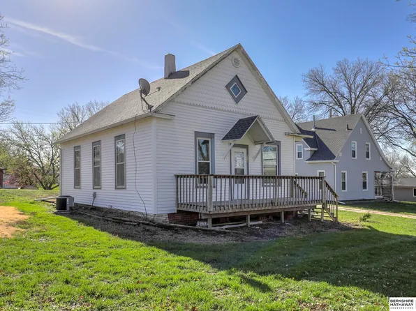 524 S 3rd St, Seward, NE 68434