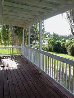 3rd image of 284 Lake Pearl Dr
