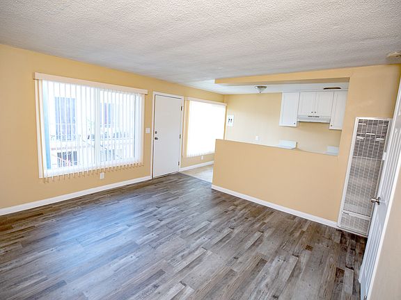 2nd image of 14719 S Berendo Ave APT 6