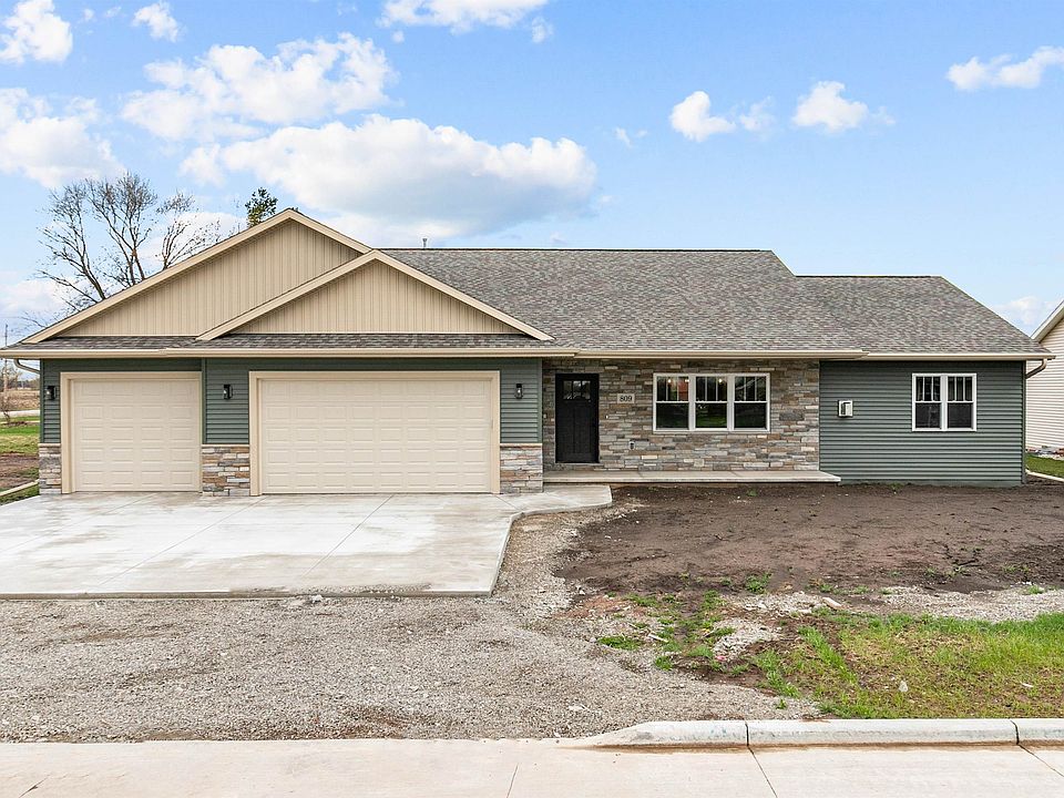 809 Pauls Pl, Oshkosh, WI 54904 Zillow