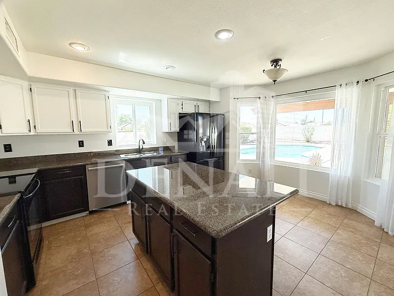 1249 W Kelly Ln — Photo 12