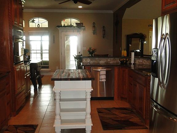 5th image of 1006 E County Road 129