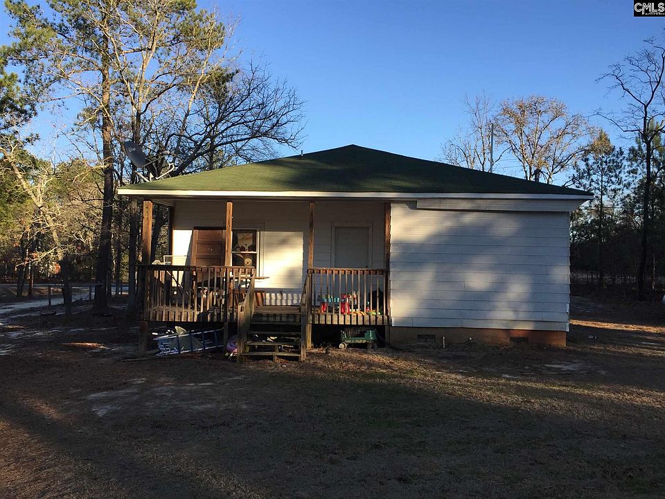 2nd image of 2124 Sharpes Hill Rd