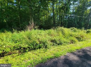 Azure Dr, Colonial Beach, VA 22443