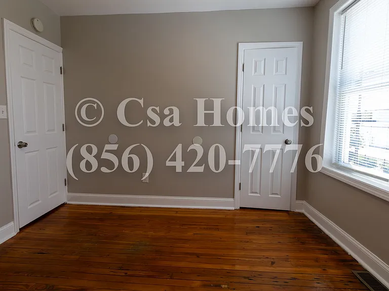 1502 S 9th St — Photo 14