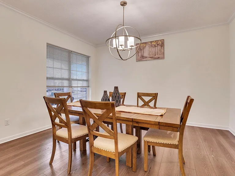 694 Dewmar Dr — Photo 6