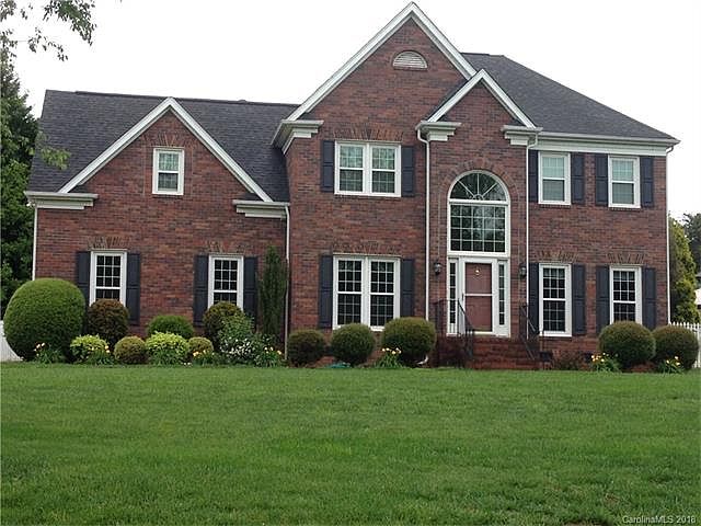 1st image of 116 Fairway Dr