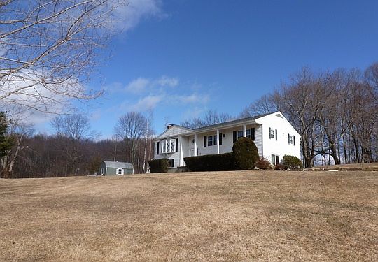 2nd image of 489 Bassett Rd