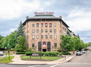 2450 Derbyshire Rd #419, Cleveland, OH 44106
