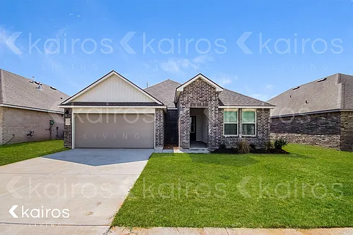106 Royal Oak St Photo 1