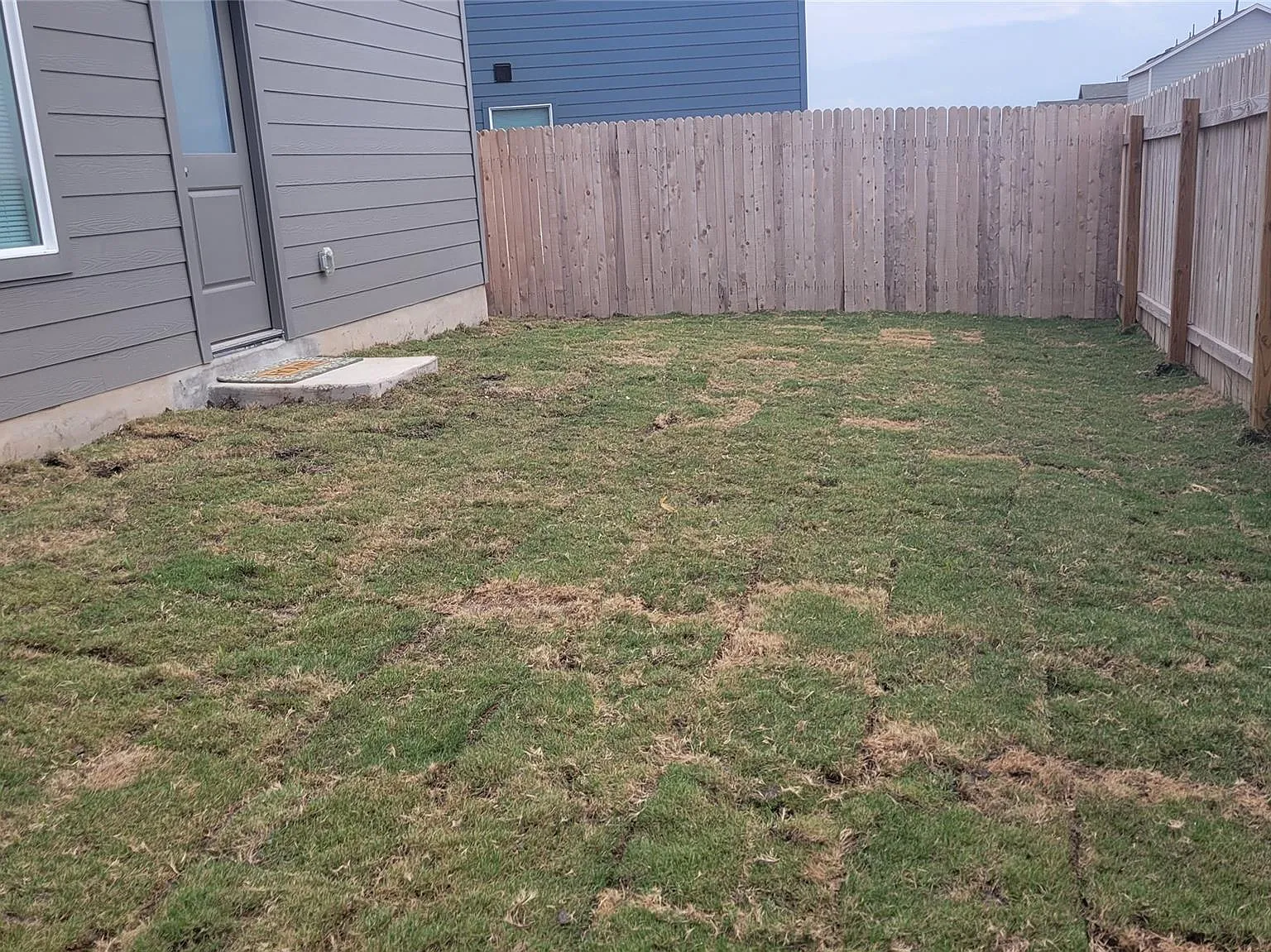 4 bed, 2.0 bath, 1954 sqft, $1,975 — Photo 4