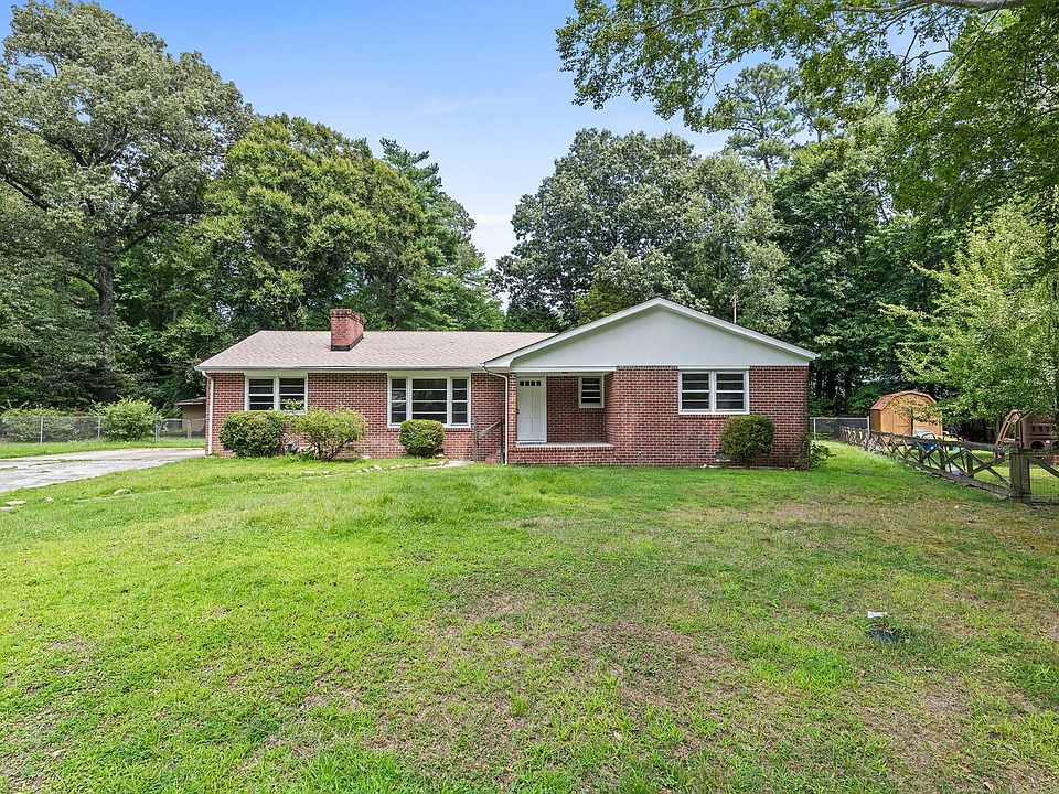 1st image of 304 Harwood Dr