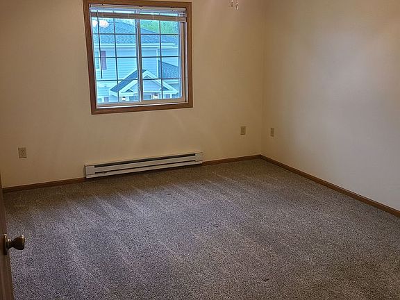 5th image of 930-940 Linden Dr #960-206