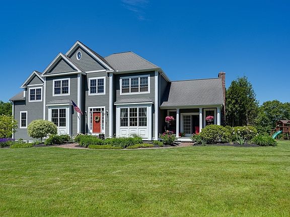 2nd image of 27 Autumn Ridge Rd