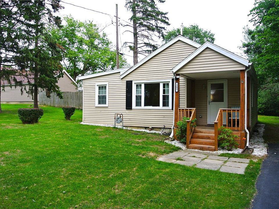 1st image of 305 E 39th St