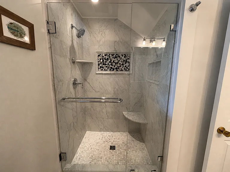 327 Shore Rd #B — Photo 13