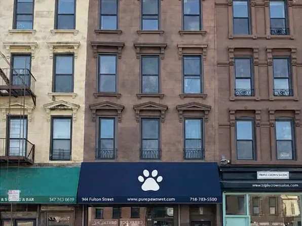 944 Fulton Street image 1 of 6