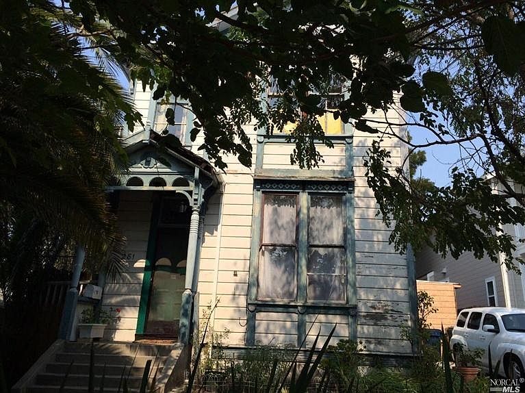 2nd image of 281 W I St