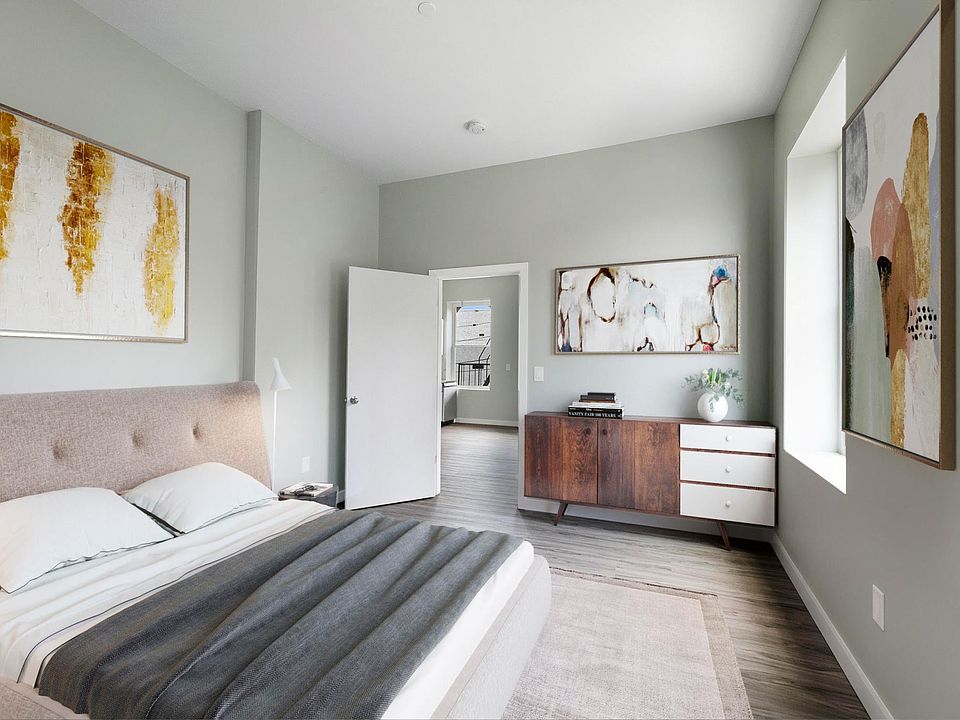 2nd image of 98 Clinton Ave #7