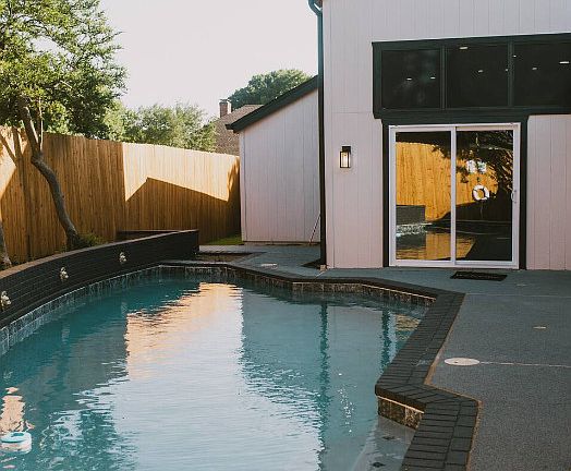 5th image of 6433 Redpine Rd