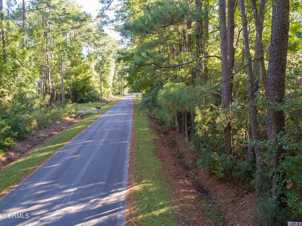6008 Falcon Road, Oriental, NC 28571