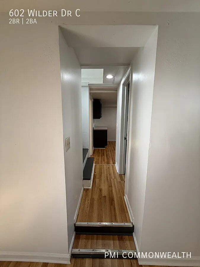 2 Bed / 2 Bath Apartment (Available Now) — Photo 4