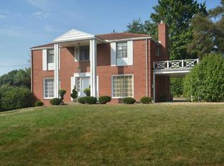 3557 Ridgewood Dr, Pittsburgh, PA 15235