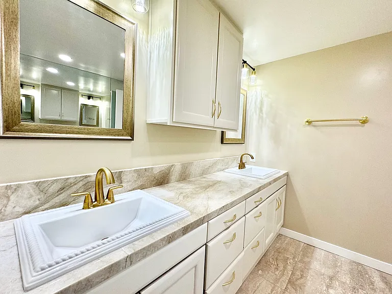 1200 Riverside Dr #1270 — Photo 15