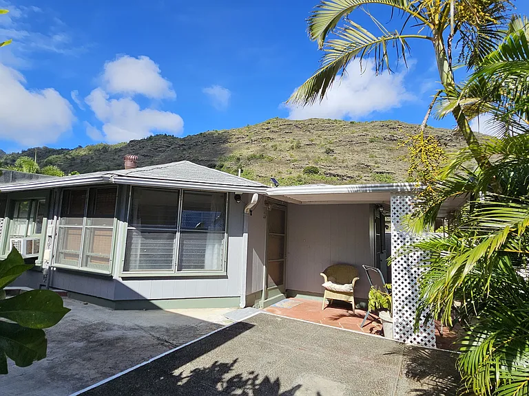 441 Kuliouou Rd #D — Photo 5