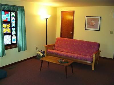 4th image of 823 Highridge Ave