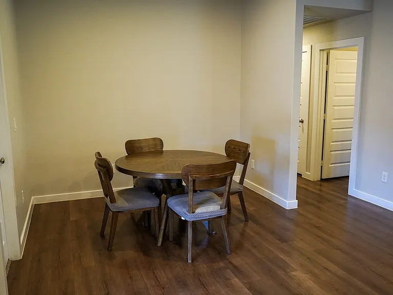 6209 Poppy Dr — Photo 4