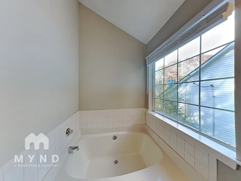 6437 Phillips Ct — Photo 22