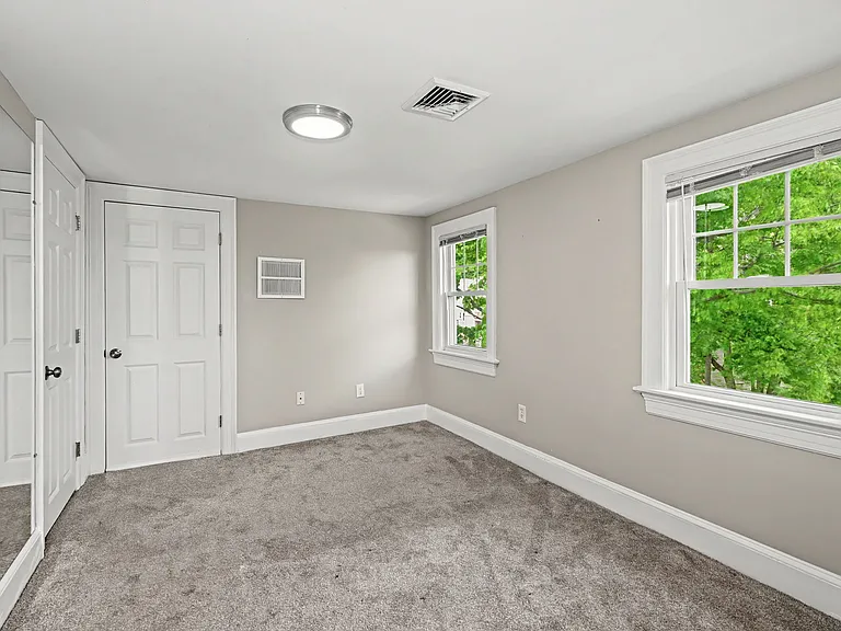 19 Spring Hill Ave #2 — Photo 8